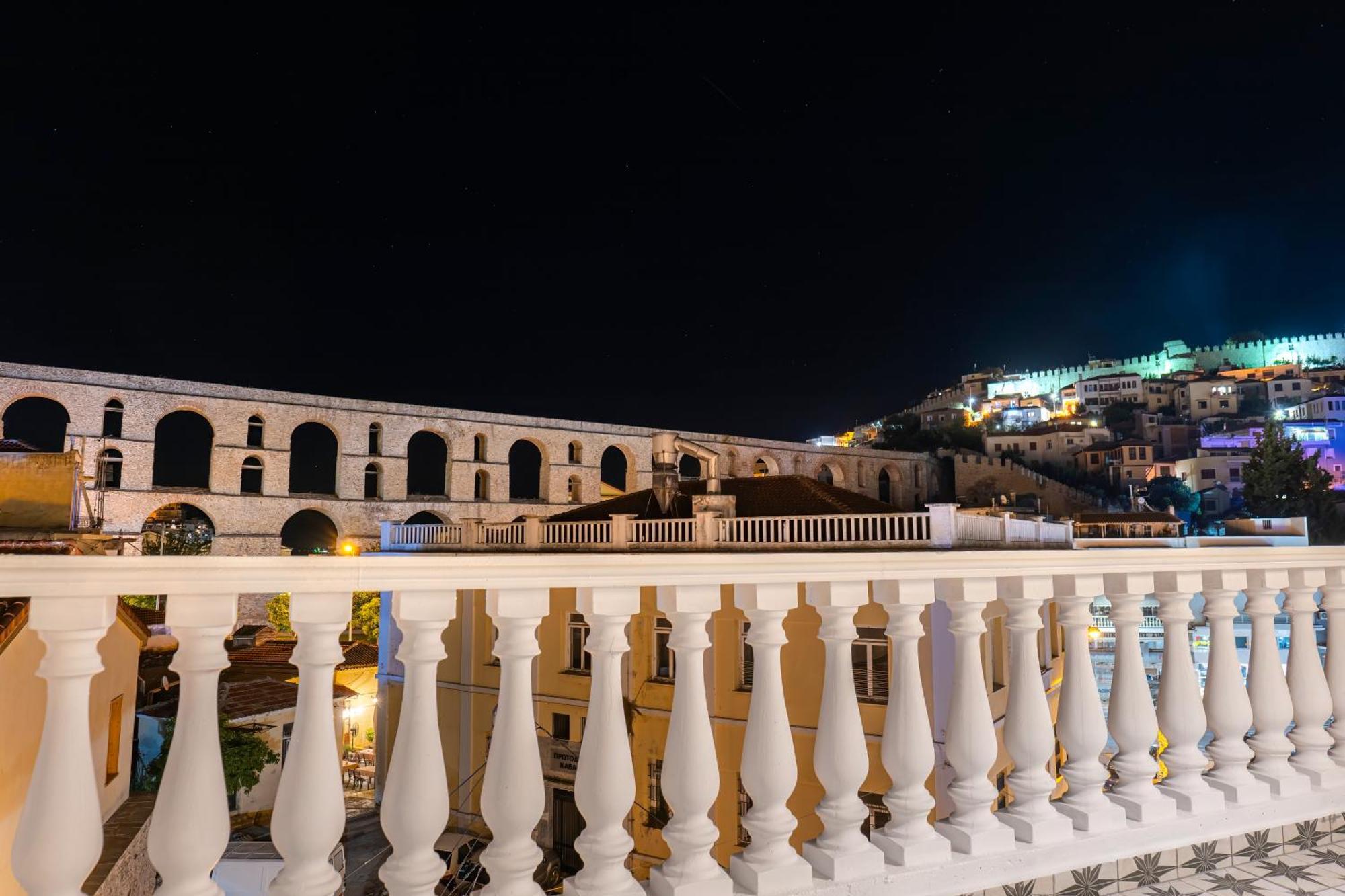 Atlas Boutique Suites Kavala Exterior photo